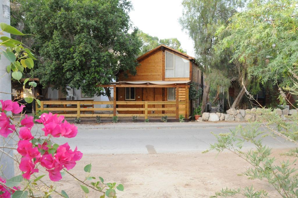 Dead Sea Dawn Villa Neot HaKikar Szoba fotó